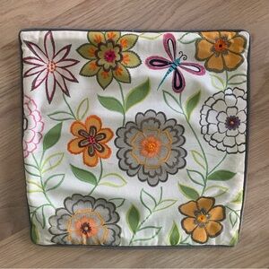 Floral textured cushion cover, 15”, zipper, piping